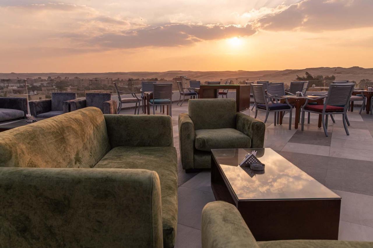 King Pyramids View * Cairo