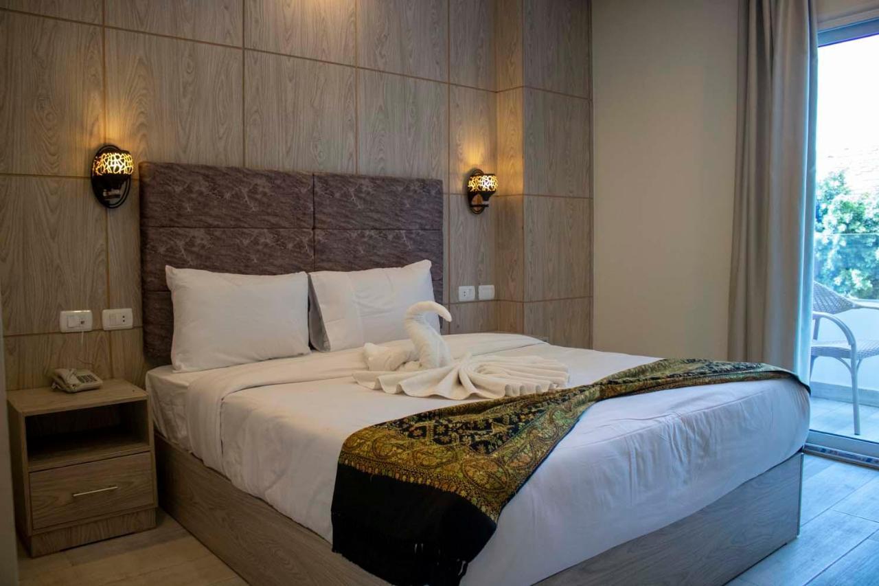 Bed & Breakfast King Pyramids View